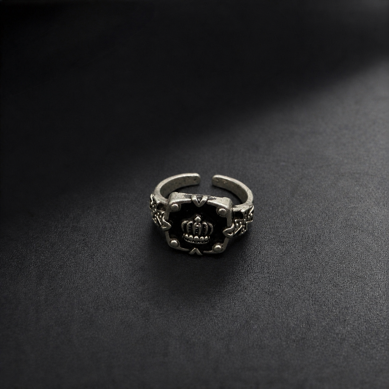Crown Crest Ring | CG-RNG-02