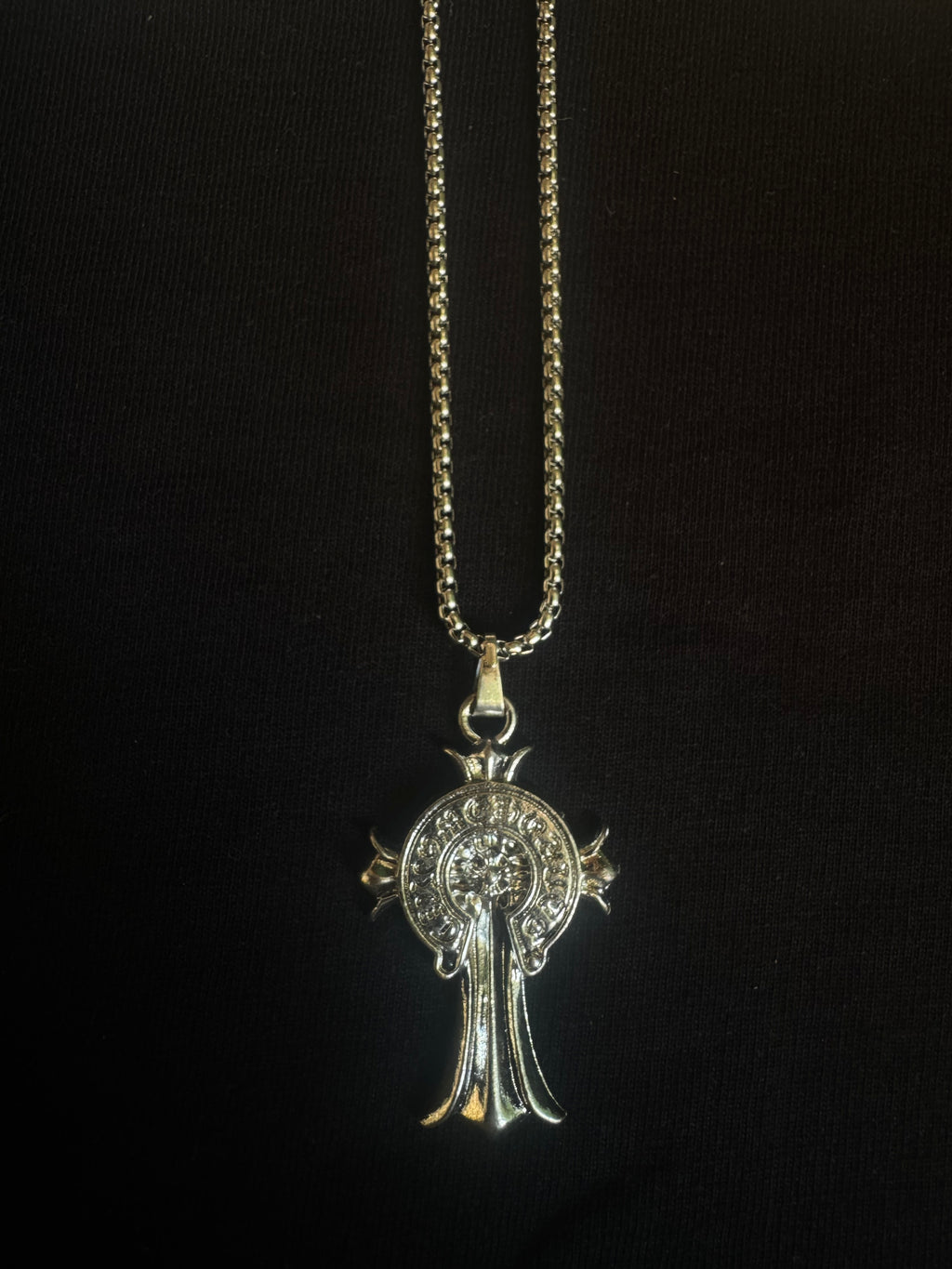 Halo Cross Pendant | CG-NEC-22